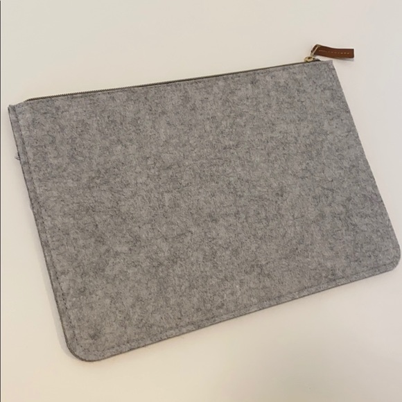 Felt clutch - Picture 2 of 7